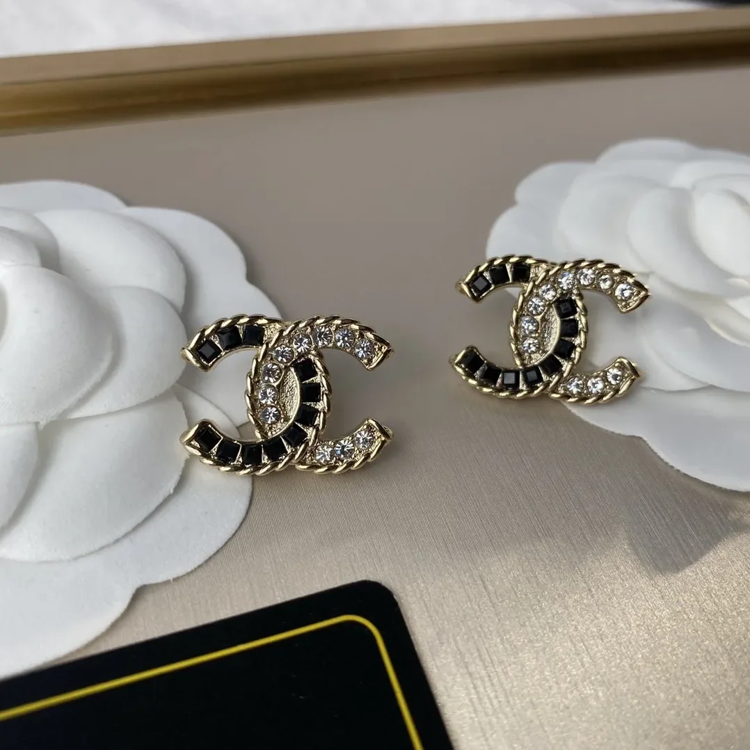 Chanel Spring Earrings Gold Chanel Spring Earrings Gold
