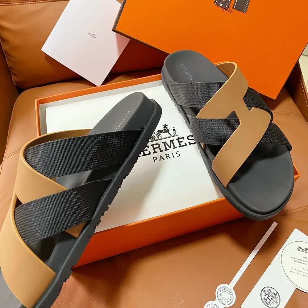 Hermes Kazimir Sandal for Unisex in Brown/Black Hermes Kazimir Sandal for Unisex in Brown/Black