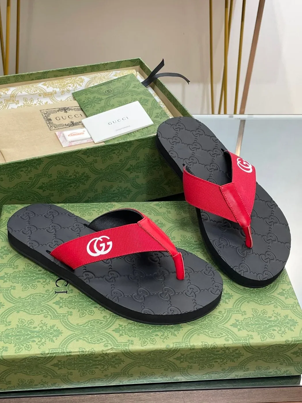 Gucci Thong Sandal Red