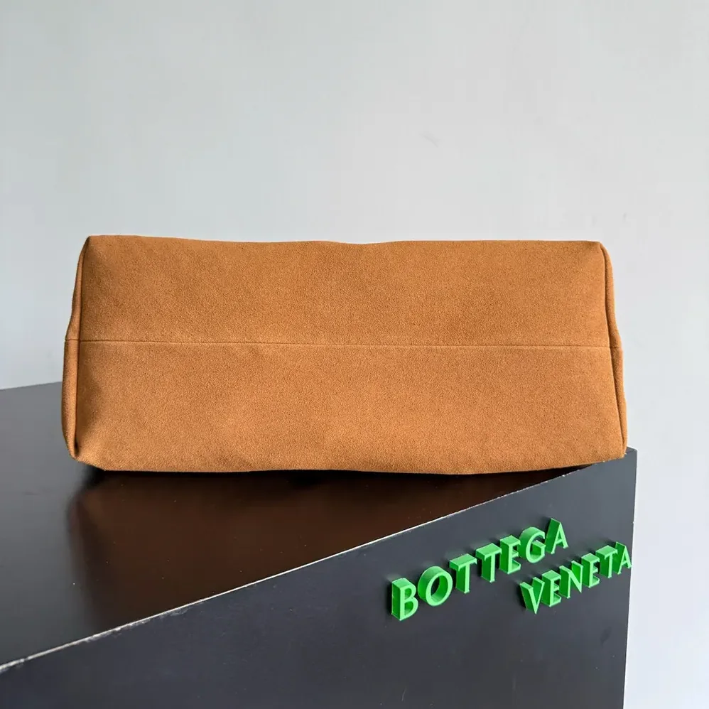 Bottega Veneta Pinacoteca in Intrecciato Silky Calf Leather for Women