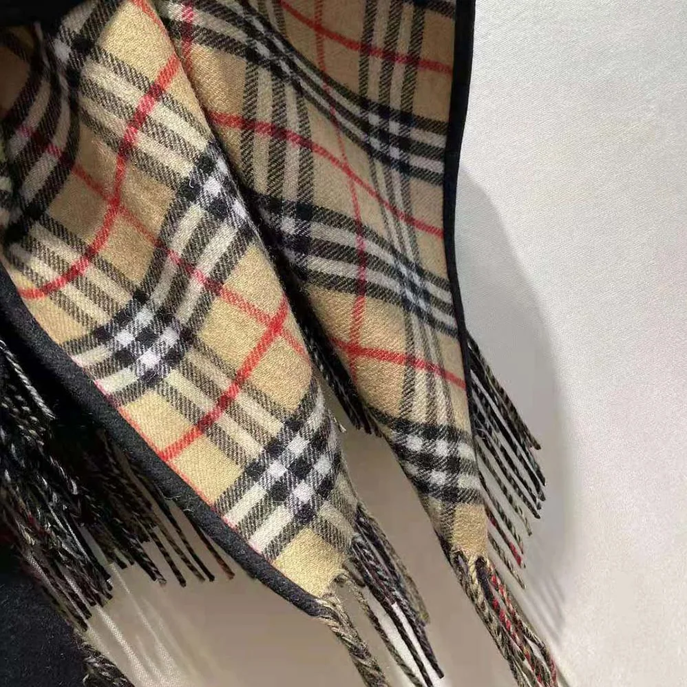 Burberry Reversible Check Wool Cape for Women in Black Burberry Reversible Check Wool Cape for Women in Black