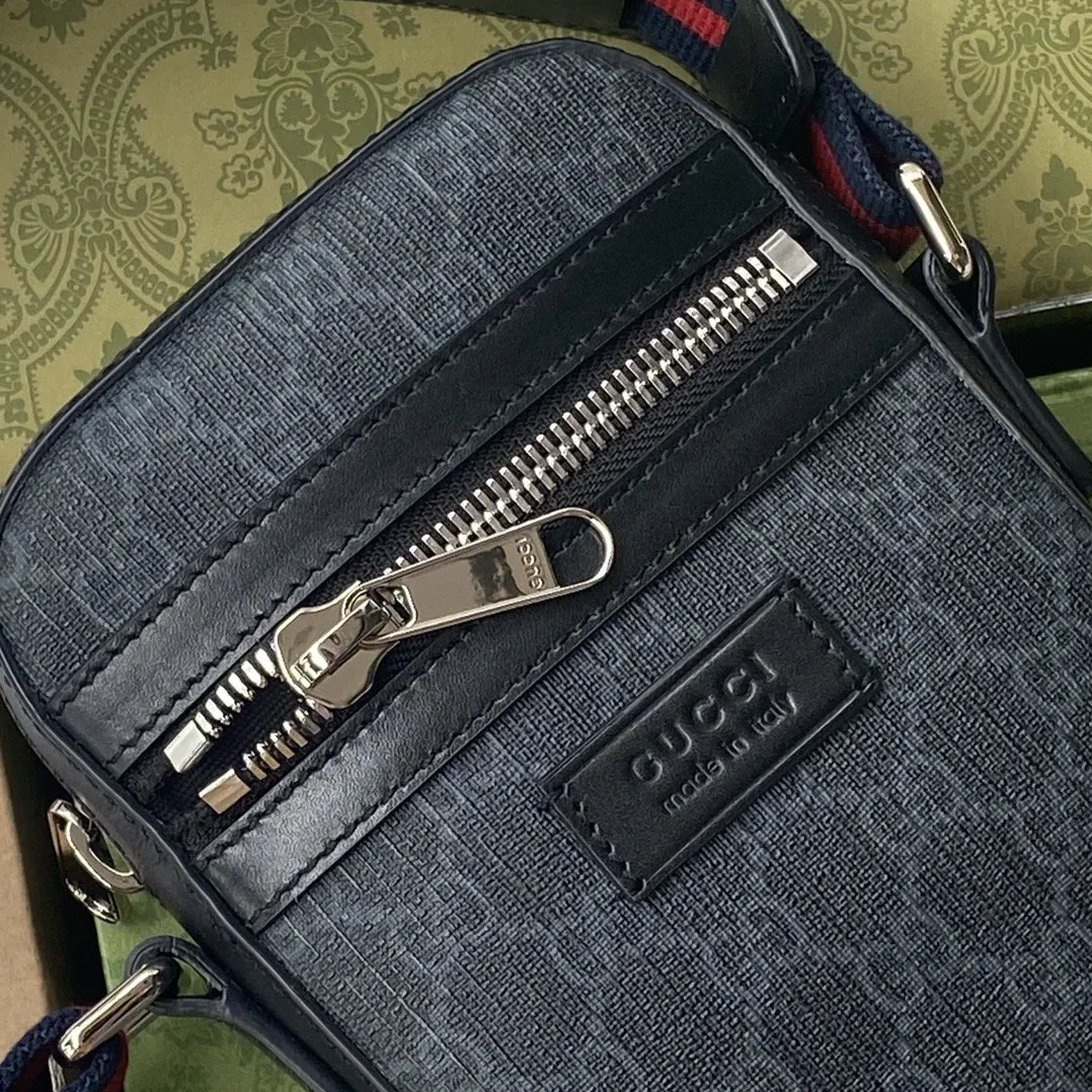 Gucci GG Messenger Bag Black/Grey GG Supreme Canvas A Material With Low Environmental Impact With Black /