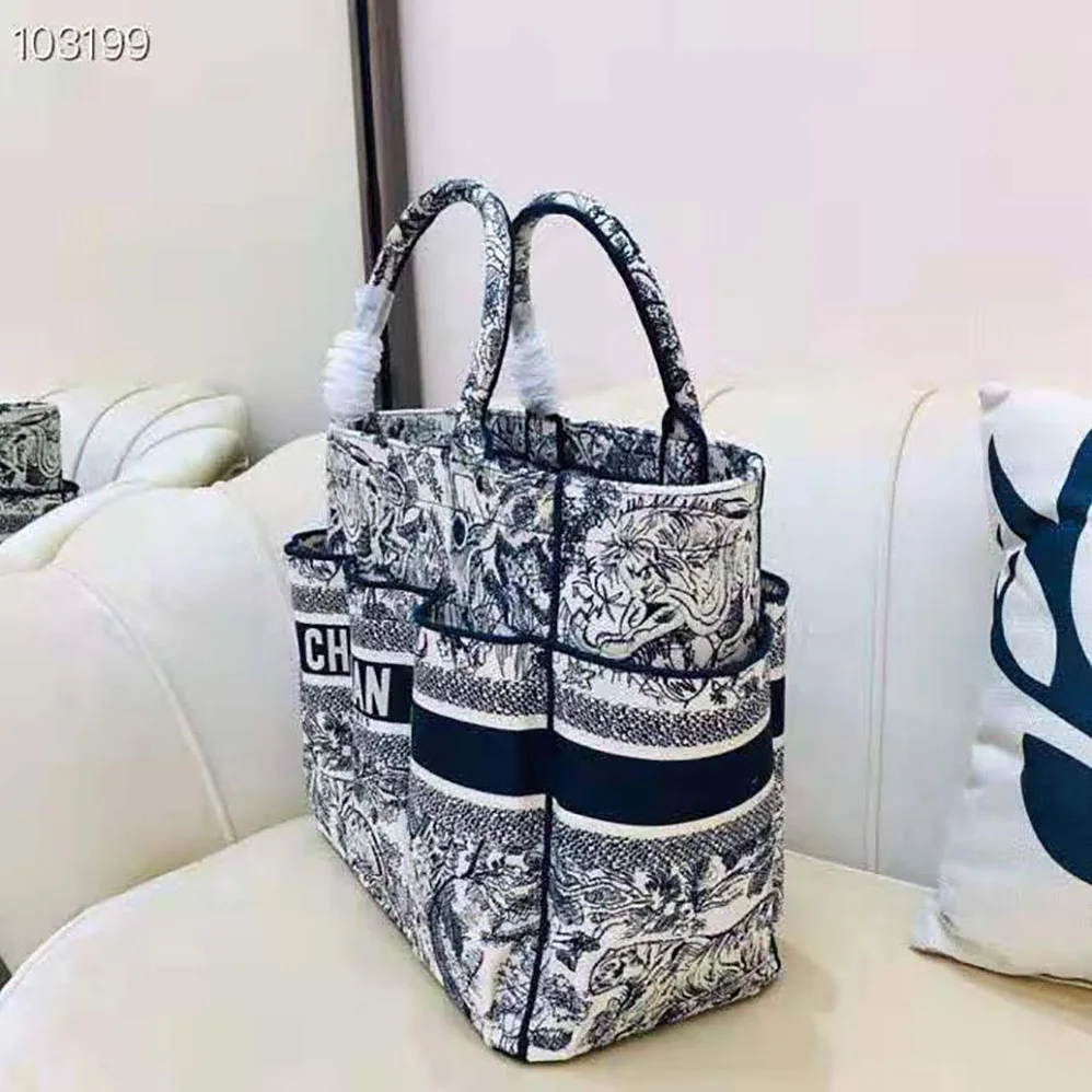 Dior Catherine Tote Blue Toile de Jouy Embroidery for Women Dior Catherine Tote Blue Toile de Jouy Embroidery for Women