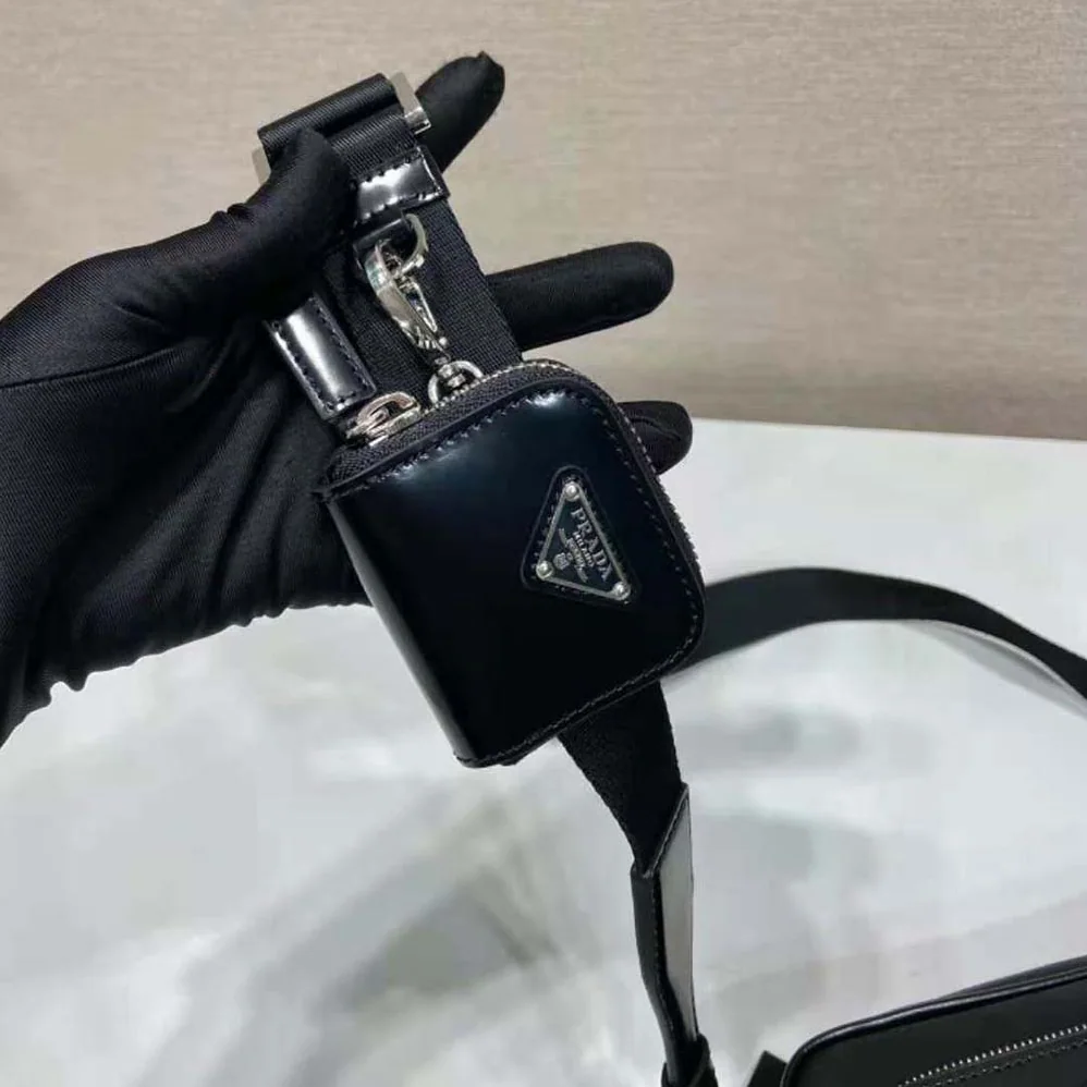 Prada Re-Nylon and Brushed Leather Shoulder Bag for Men in Black Prada Re-Nylon and Brushed Leather Shoulder Bag for Men in Black