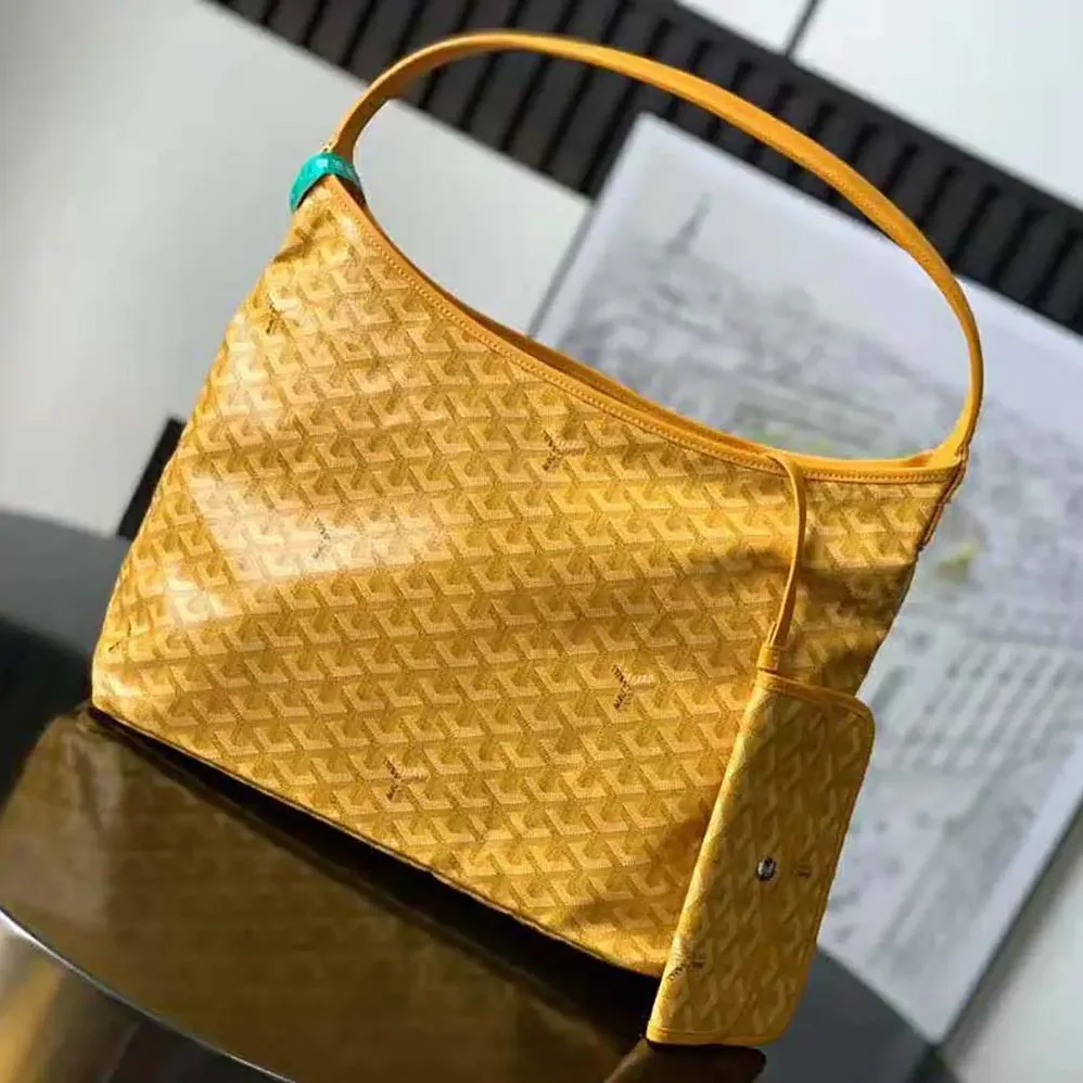 Goyard Bohème Hobo Bag for Unisex in Yellow Goyard Bohème Hobo Bag for Unisex in Yellow