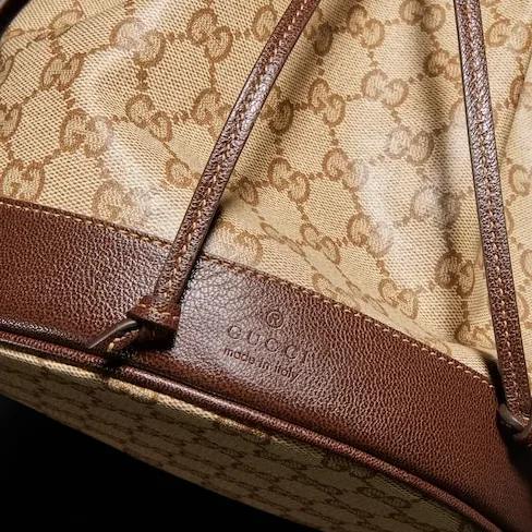 Gucci Venice Small Bucket Bag / Sand/ Dark Brown Gold Hardware