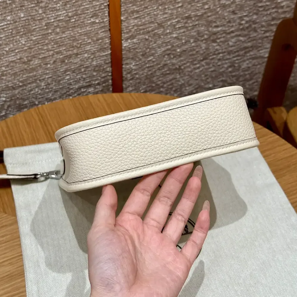 Hermes Evelyne 16 Amazone in Clemence Leather for Women in White/Silver