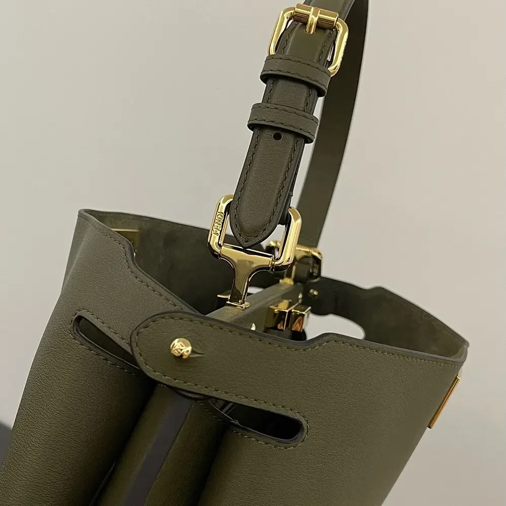 Fendi Peekaboo Soft Medium Green Leather Bag for Women