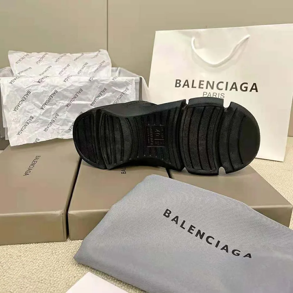 Balenciaga Mold Thong Sandal in Black for Women Balenciaga Mold Thong Sandal in Black for Women