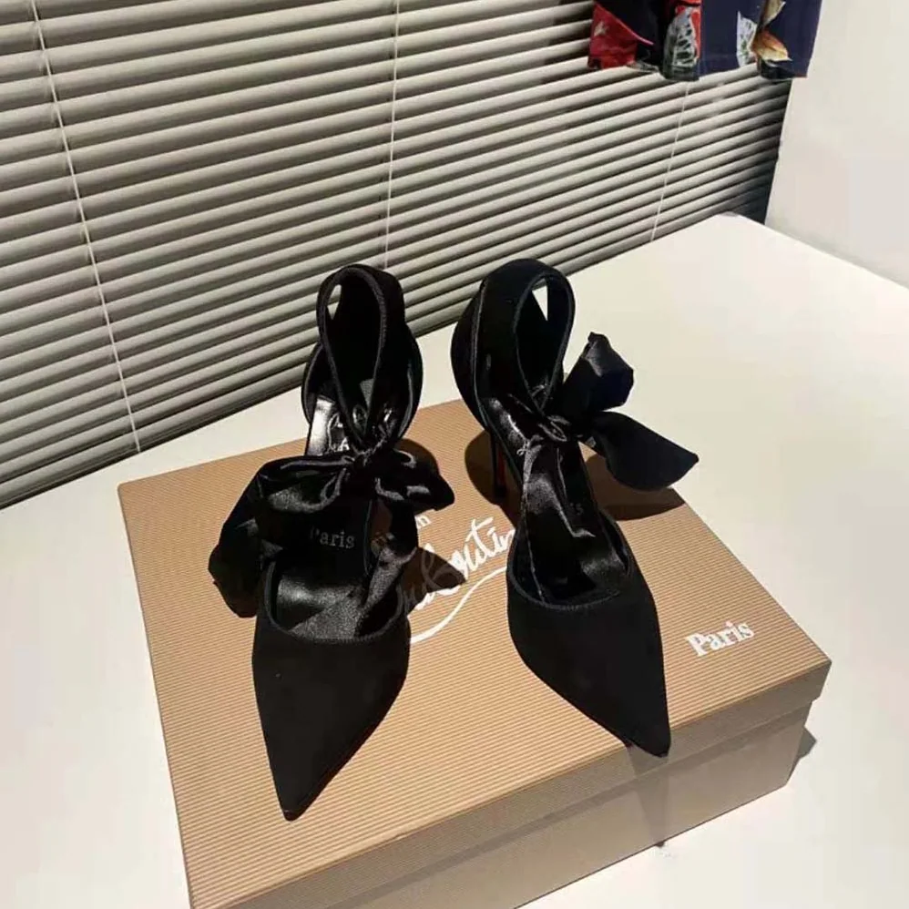 Christian Louboutin Torrida Pump 100 mm for Women in Black Christian Louboutin Torrida Pump 100 mm for Women in Black