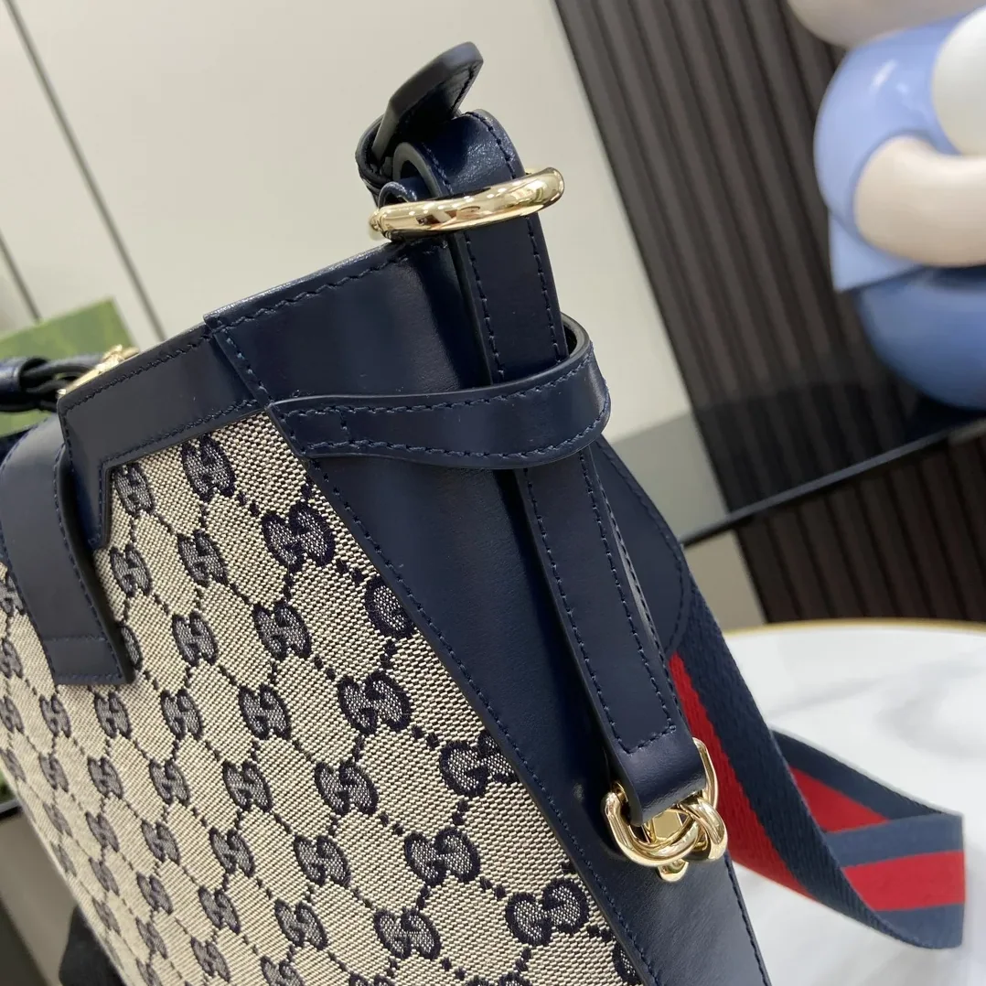 Gucci Original GG Small Bucket Bag Beige /