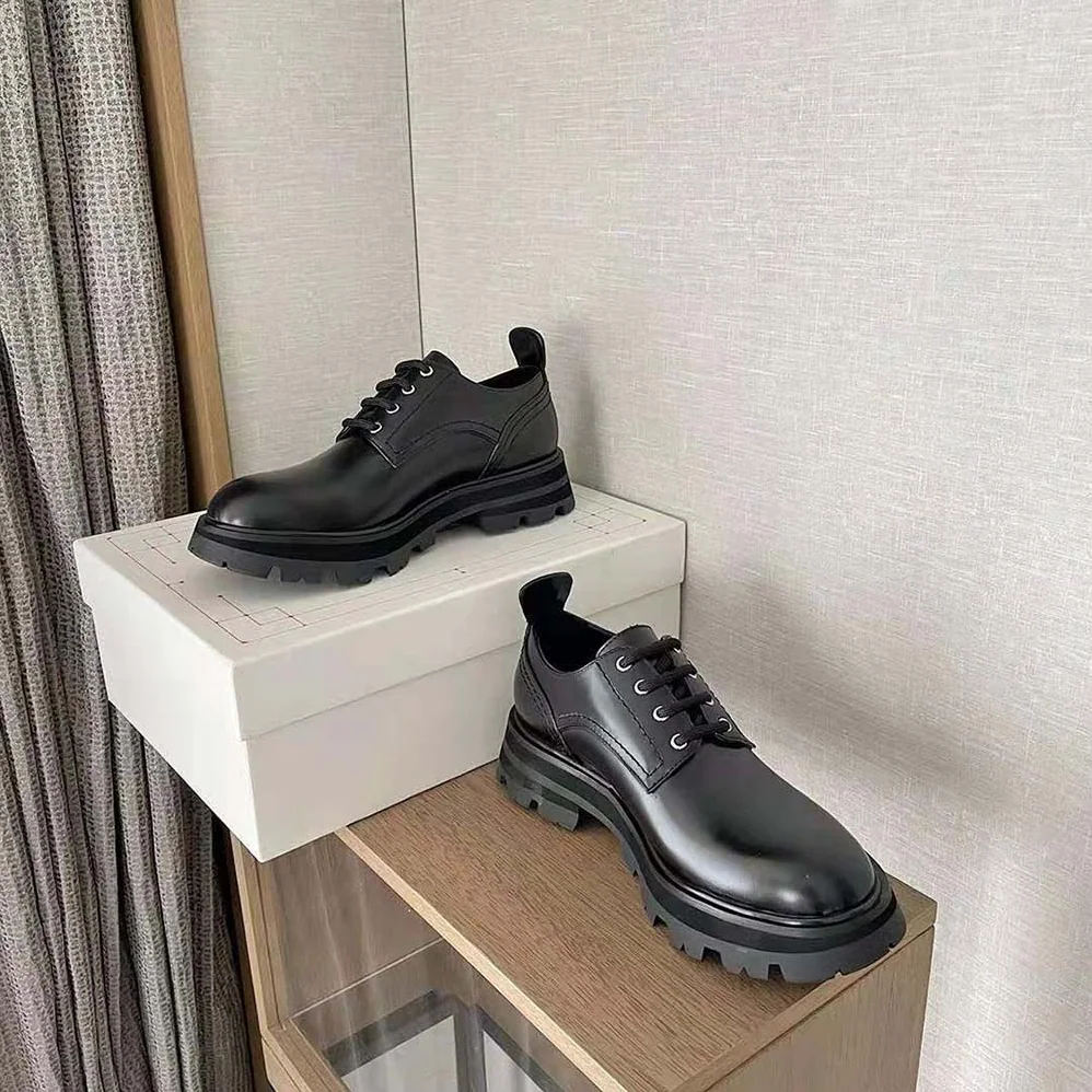 Alexander Mcqueen Wander Lace-Up for Women in Black