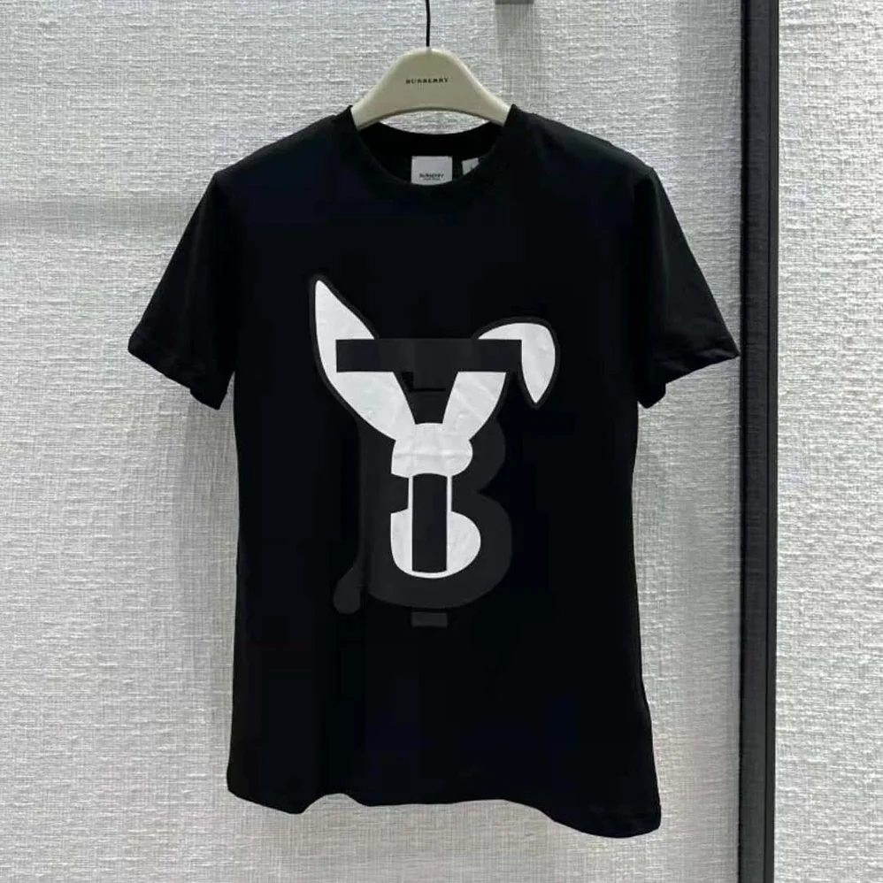 Burberry Rabbit Print Cotton T-shirt for Men in Black Burberry Rabbit Print Cotton T-shirt for Men in Black