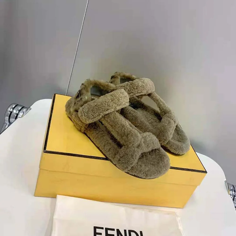 Fendi Feel Green Sheepskin Sandals for Women