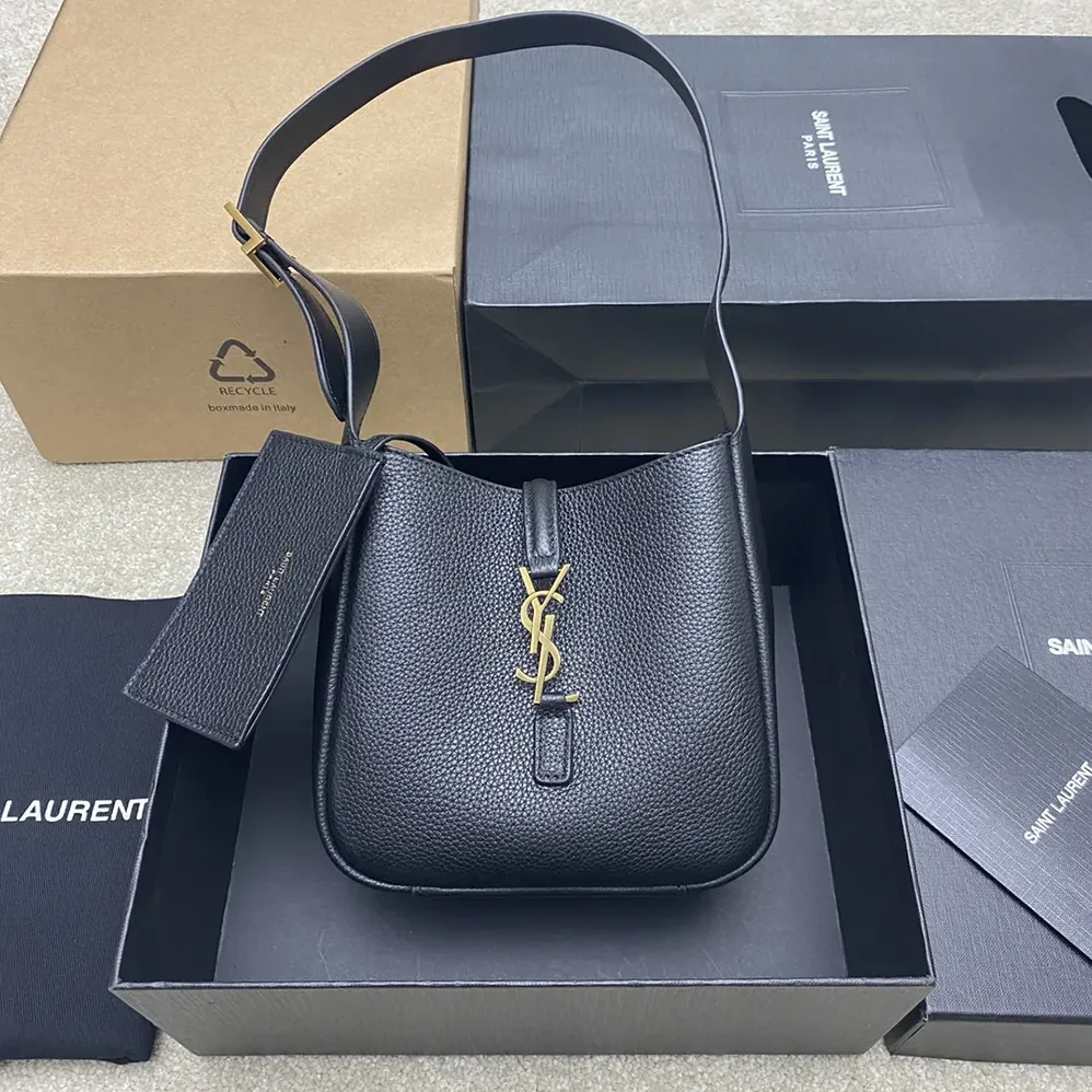 Saint Laurent YSL Le 5 à 7 Supple Baby in Grained Leather for Women in Black Saint Laurent YSL Le 5 à 7 Supple Baby in Grained Leather for Women in Black