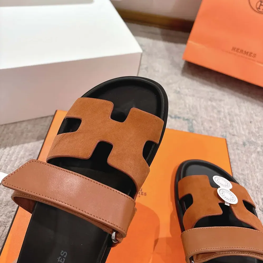 Hermes Chypre Sandal for Unisex in Brown Hermes Chypre Sandal for Unisex in Brown
