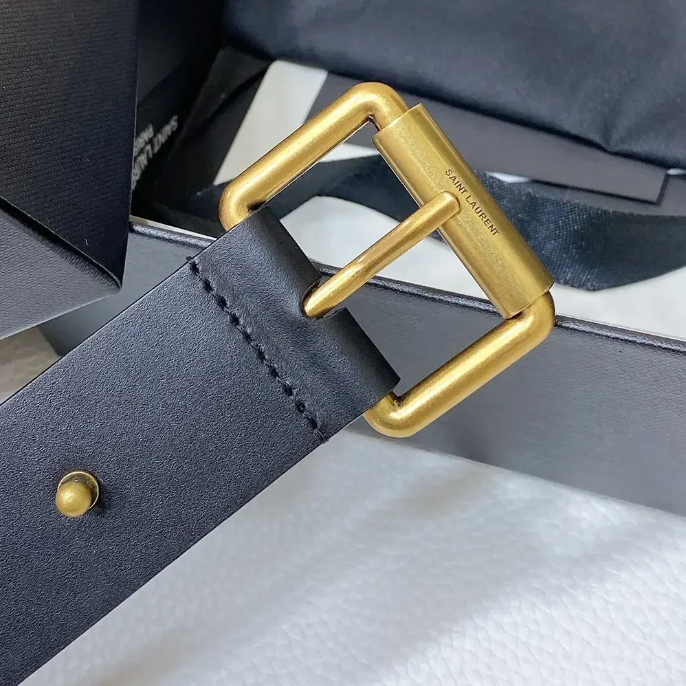 Saint Laurent YSL Motorcycle Belt in Leather for Unisex in Black Saint Laurent YSL Motorcycle Belt in Leather for Unisex in Black