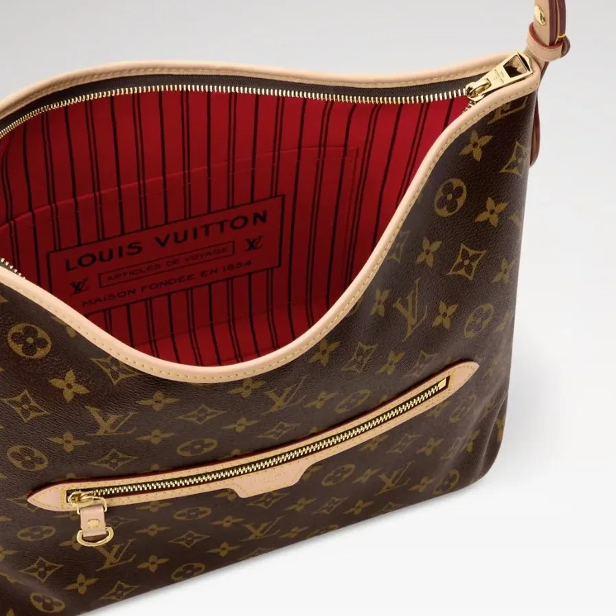 Louis Vuitton Lineup Monogram Canvas /