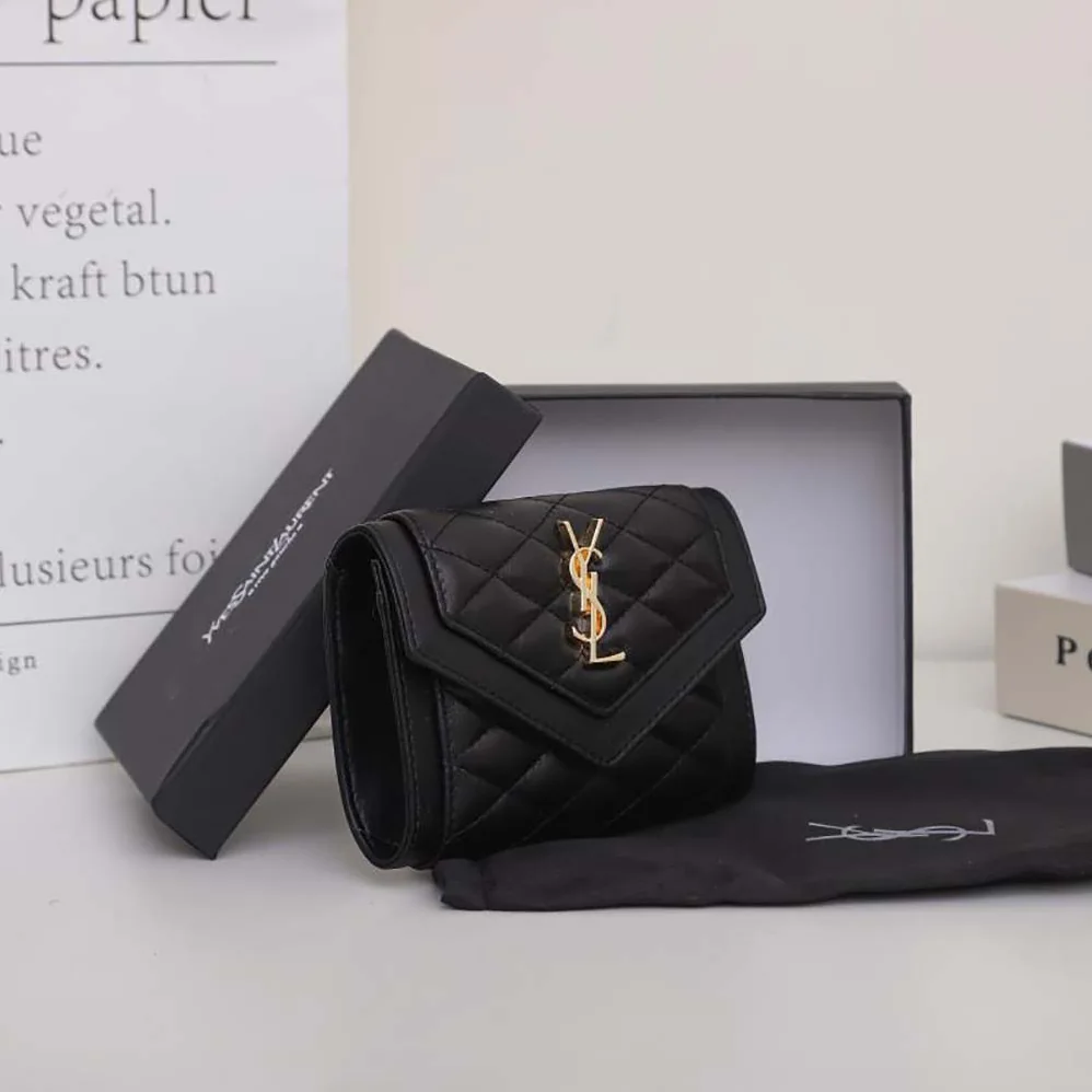 Saint Laurent YSL Vlogo Signature Grainy Calfskin Cardholder wth Zipper for Women in Black Saint Laurent YSL Vlogo Signature Grainy Calfskin Cardholder wth Zipper for Women in Black