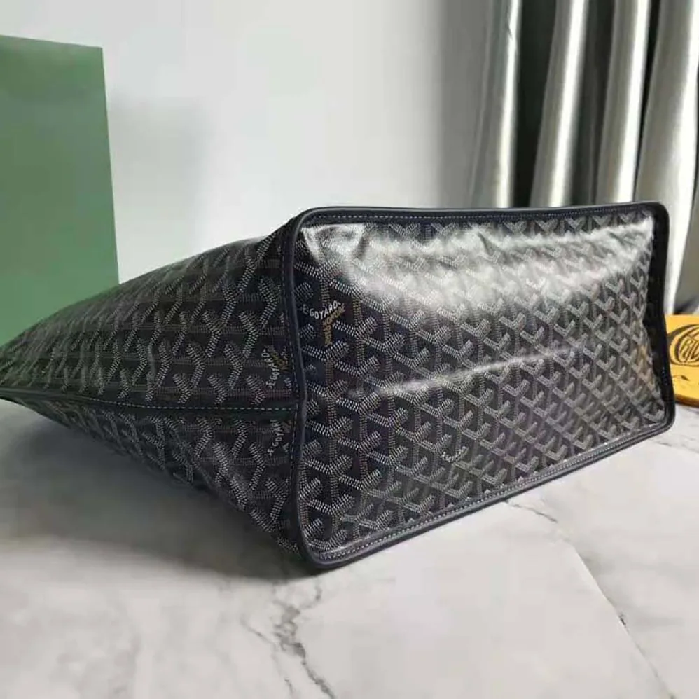 Goyard Sac Saint Louis GM in Goyardine Canvas & Chevroches Calfskin for Women in Black Goyard Sac Saint Louis GM in Goyardine Canvas & Chevroches Calfskin for Women in Black
