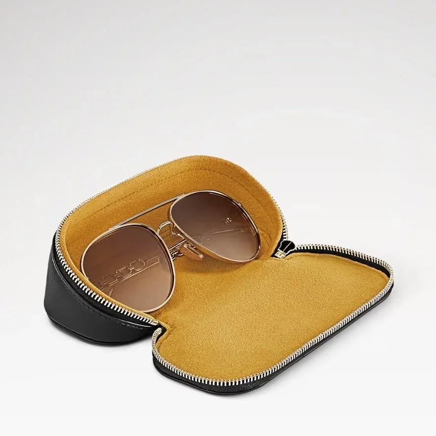 Louis Vuitton Sunglasses Pouch GM Monogram