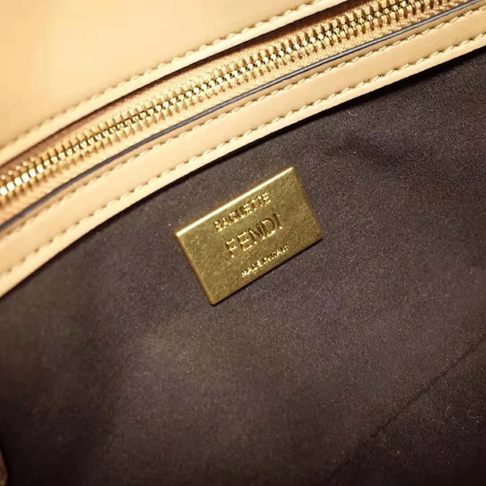 Fendi Baguette Chain Midi Raffia Bag with White Tapestry Fabric FF Motif for Women