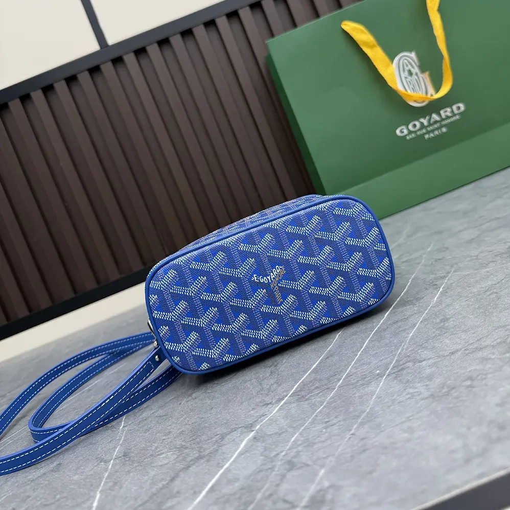 Goyard Muse Mini Vanity for Unisex in Blue Goyard Muse Mini Vanity for Unisex in Blue