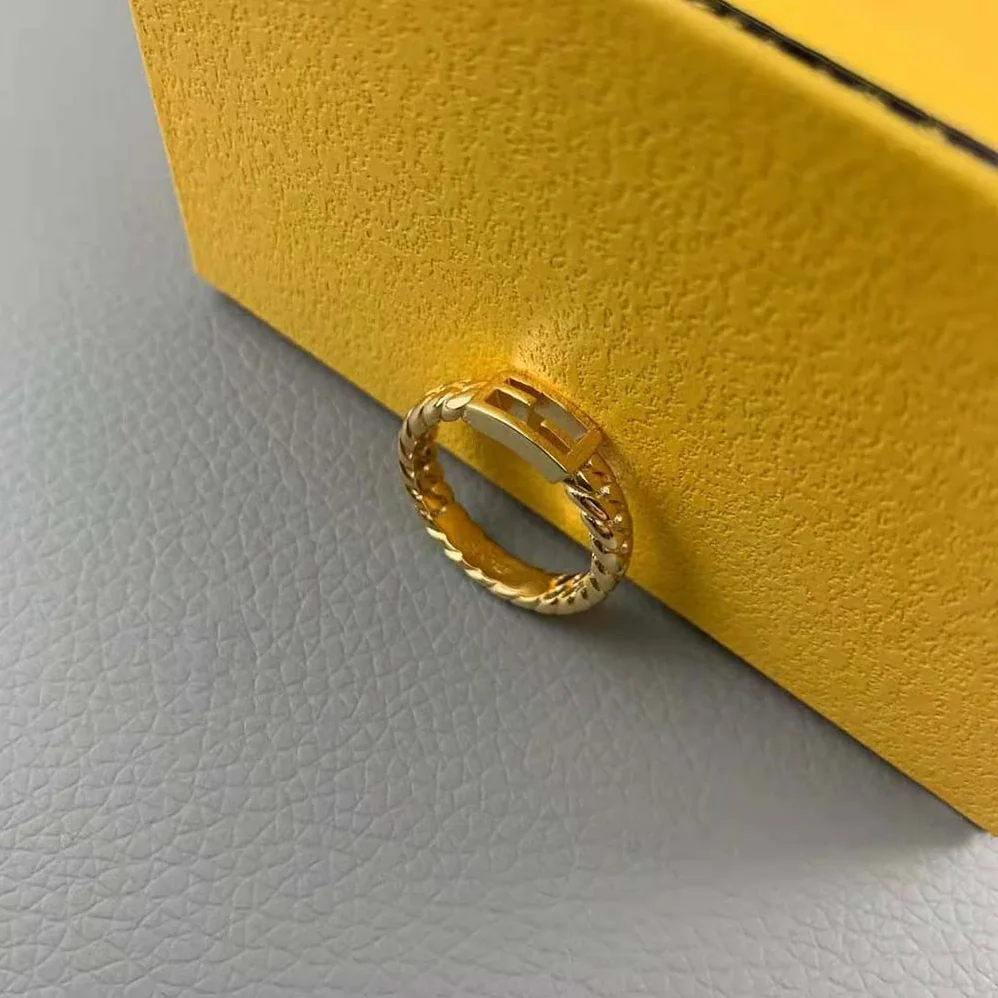 Fendi Baguette Ring-Colored Ring for Women in Gold