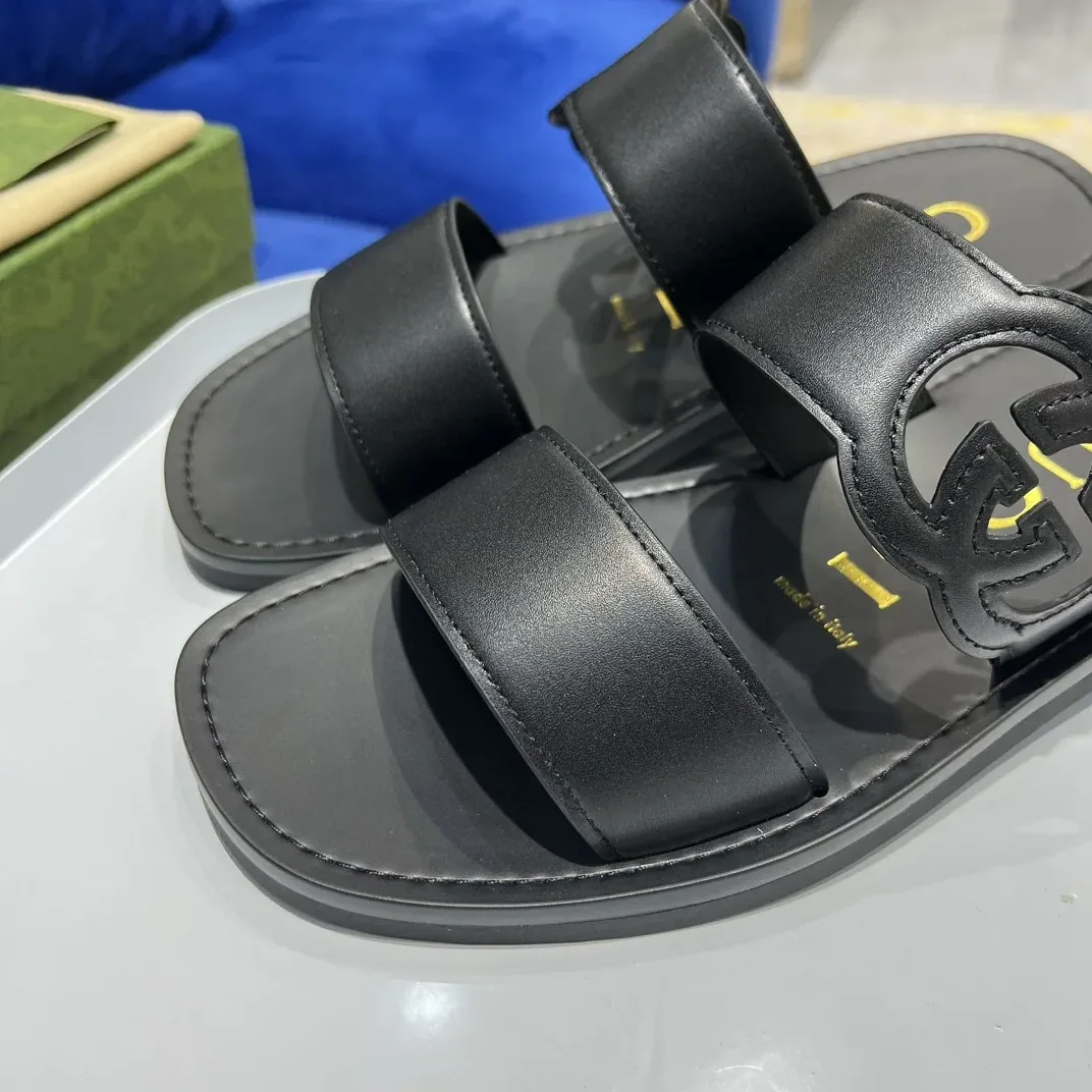 Gucci Interlocking G Slide Sandal Black Gucci Interlocking G Slide Sandal Black