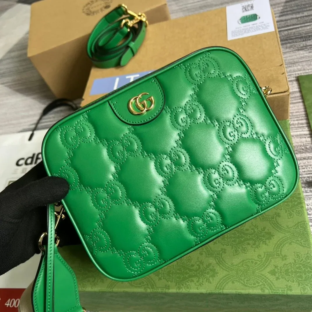 Gucci Matelasse Shoulder Bag in Green Gold Hardware