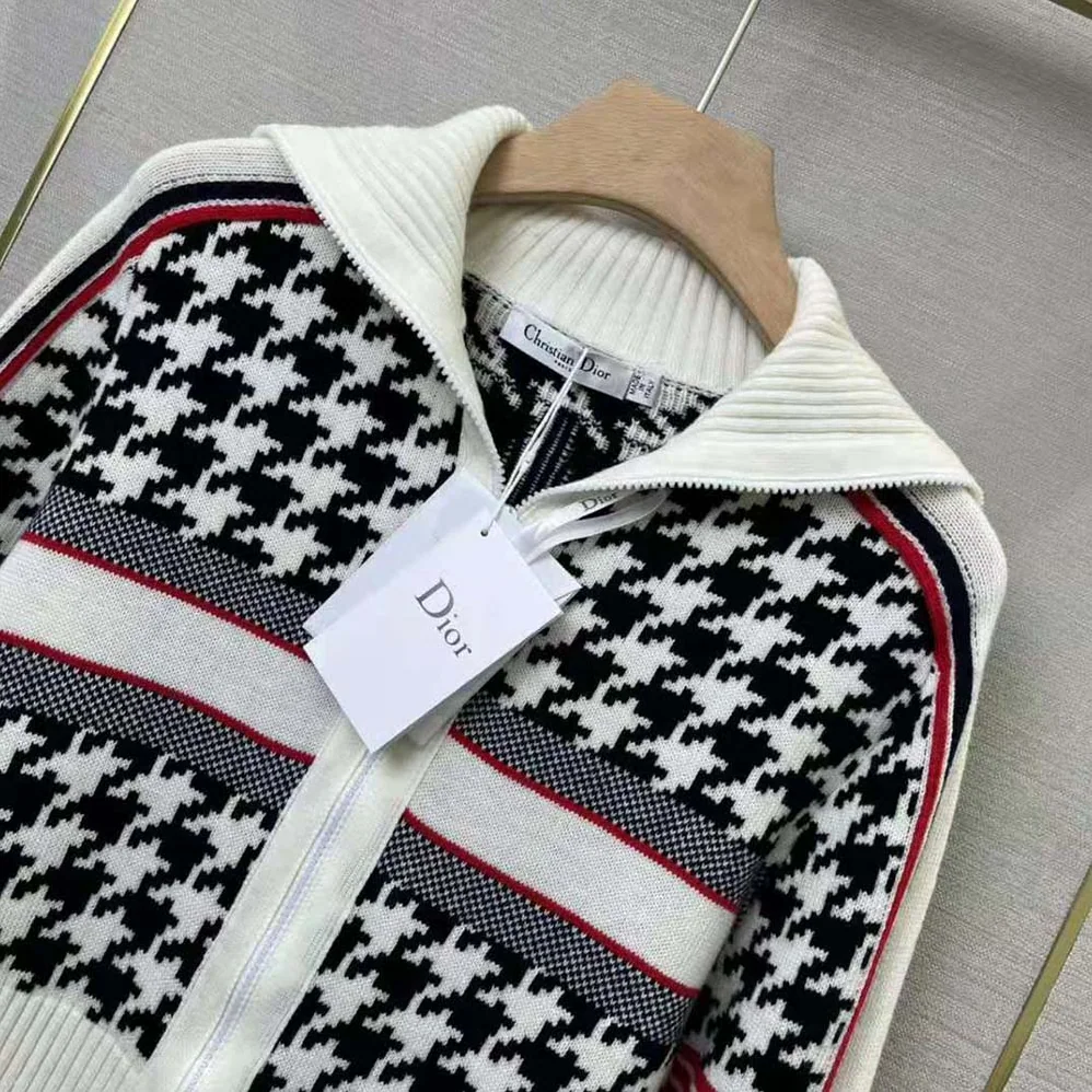 Dior Dioralps Short Cardigan Black and White Houndstooth Wool and Cashmere Knit with Three for Women in Tone Dior Star