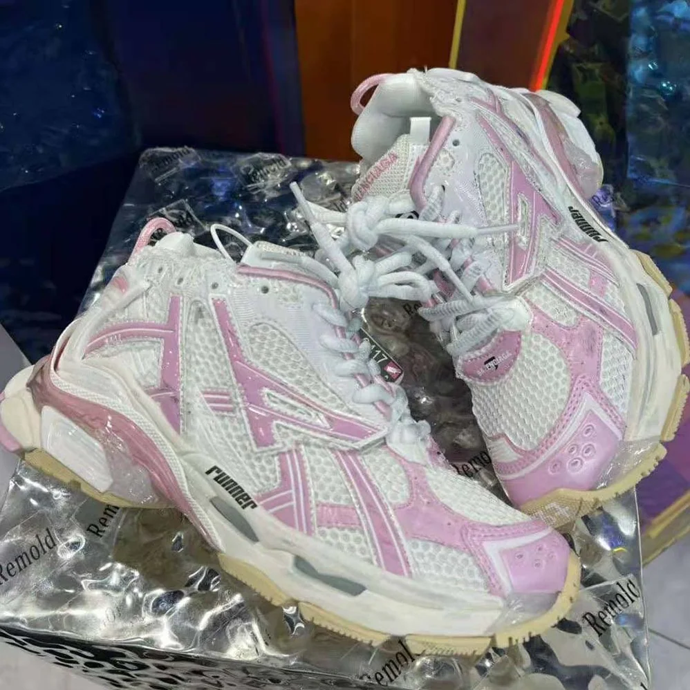 Balenciaga Runner Sneaker in White Mesh and Nylon for Women