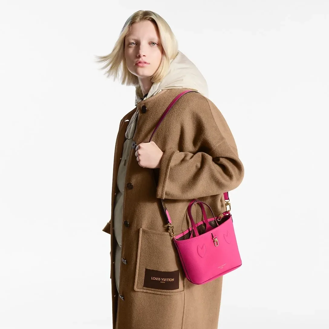 Louis Vuitton Neverfull Bandouliere Inside Out BB Tote Bag in Rose Pondichery Gold Hardware Louis Vuitton Neverfull Bandouliere Inside Out BB Tote Bag in Rose Pondichery Gold Hardware