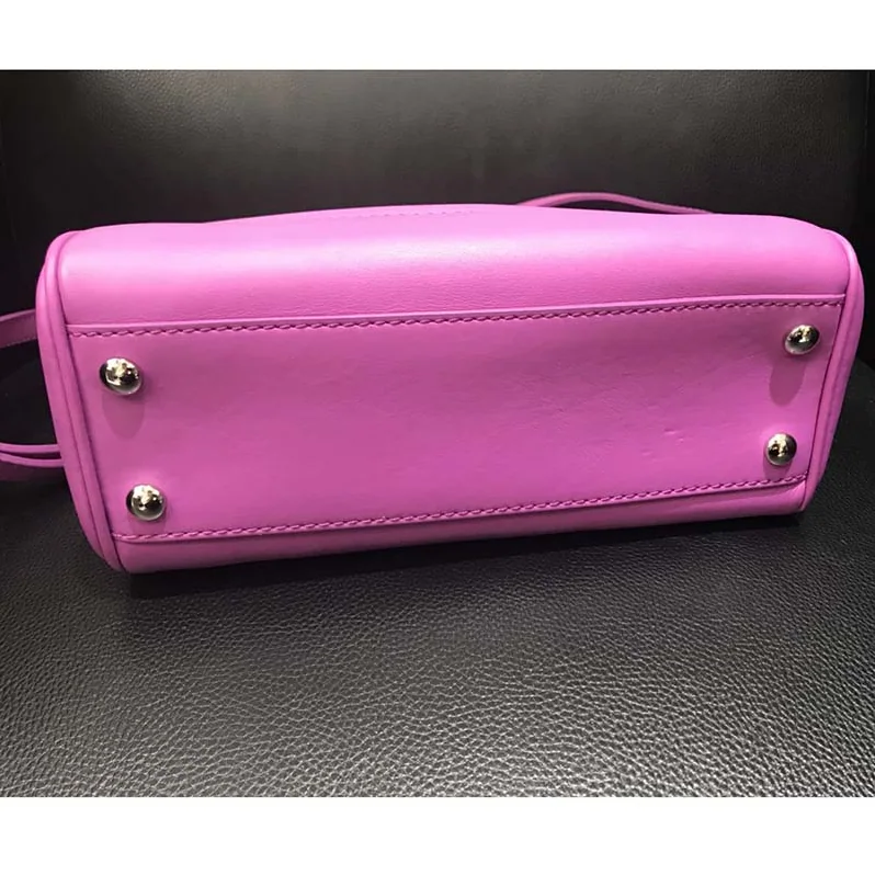 Versace Palazzo Empire Medium Bag in Calf Leather in Pink Versace Palazzo Empire Medium Bag in Calf Leather in Pink