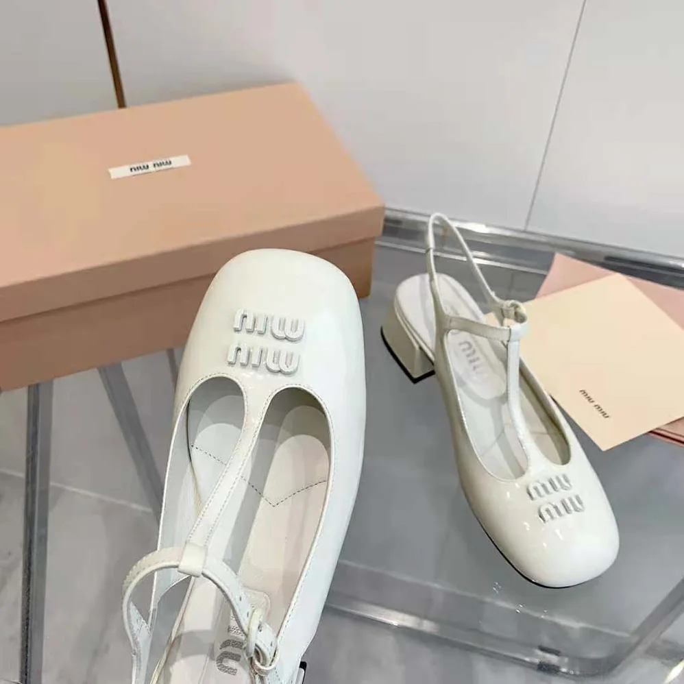 Miu Miu Patent Leather Slingback Pumps for Women in White Miu Miu Patent Leather Slingback Pumps for Women in White