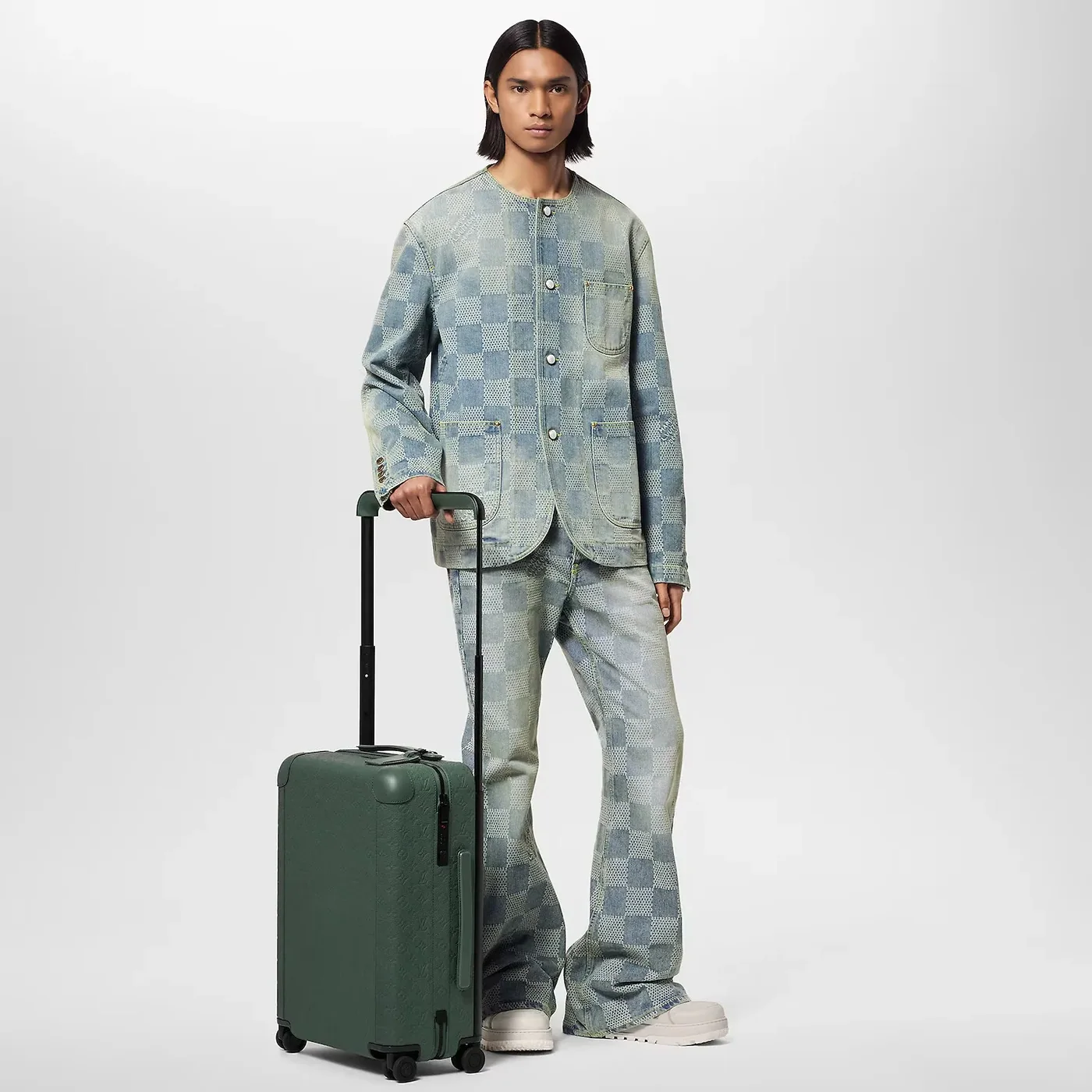 Louis Vuitton Horizon 55 Suitcase in Green Black Hardware Louis Vuitton Horizon 55 Suitcase in Green Black Hardware