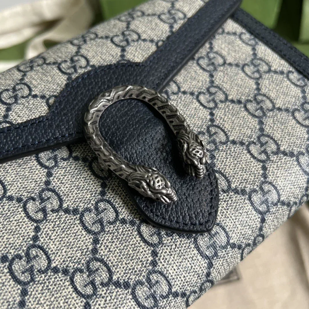 Gucci Dionysus Chain Wallet Shoulder Bag / Beige/ Blue GG Supreme Canvas Palladium Hardware Gucci Dionysus Chain Wallet Shoulder Bag / Beige/ Blue GG Supreme Canvas Palladium Hardware