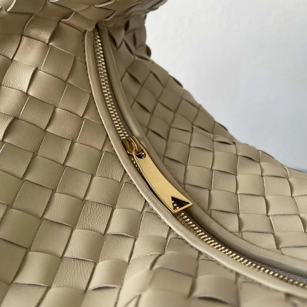 Bottega Veneta Small Jodie for Women in Natural