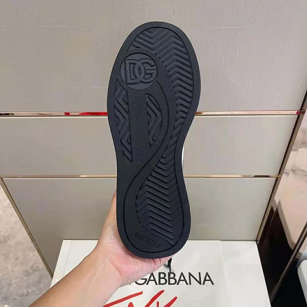 Dolce Gabbana D&G Calfskin Nappa New Roma Sneakers for Unisex in Black