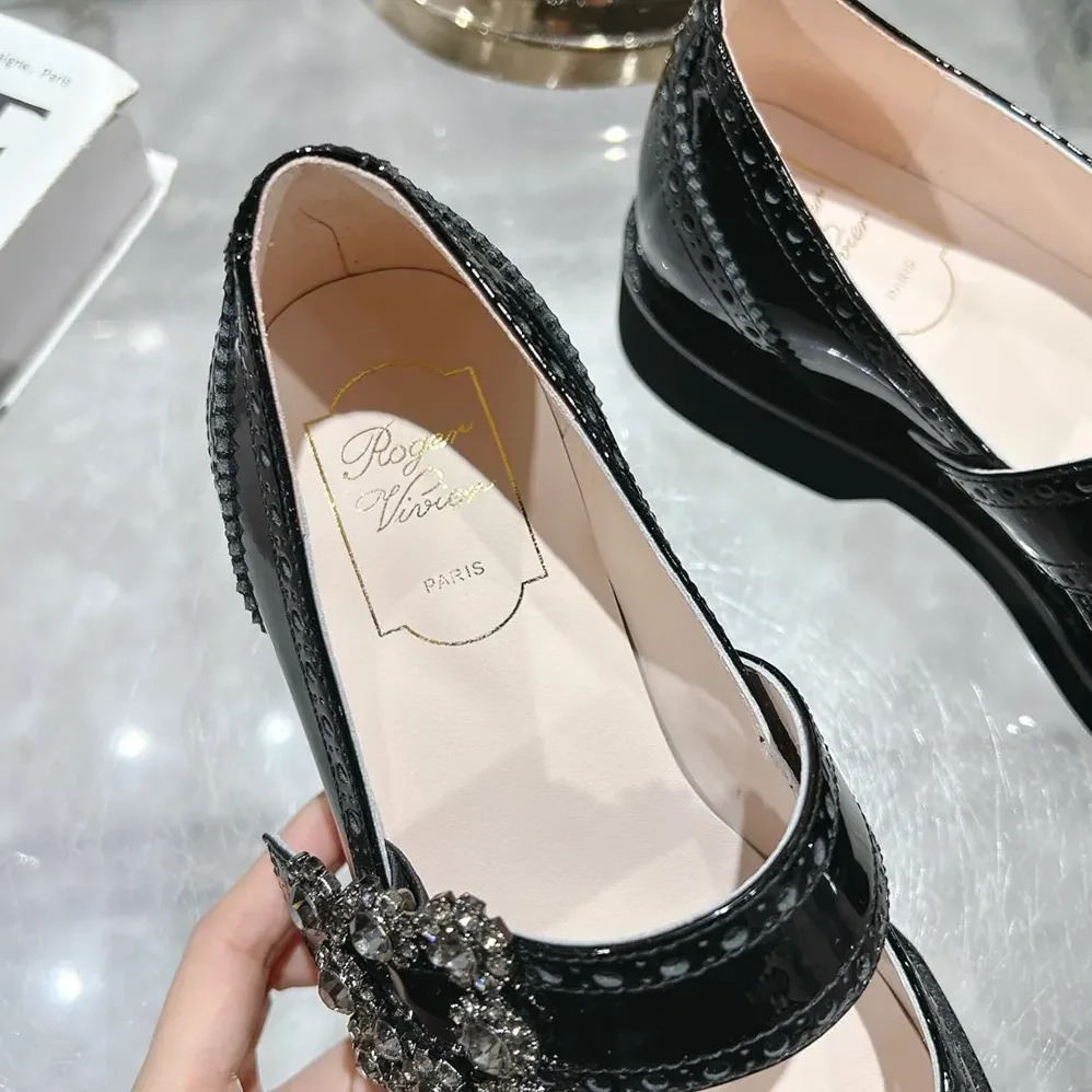 Roger Vivier Viv' Rangers Mary Janes in Leather for Women in Black Roger Vivier Viv' Rangers Mary Janes in Leather for Women in Black