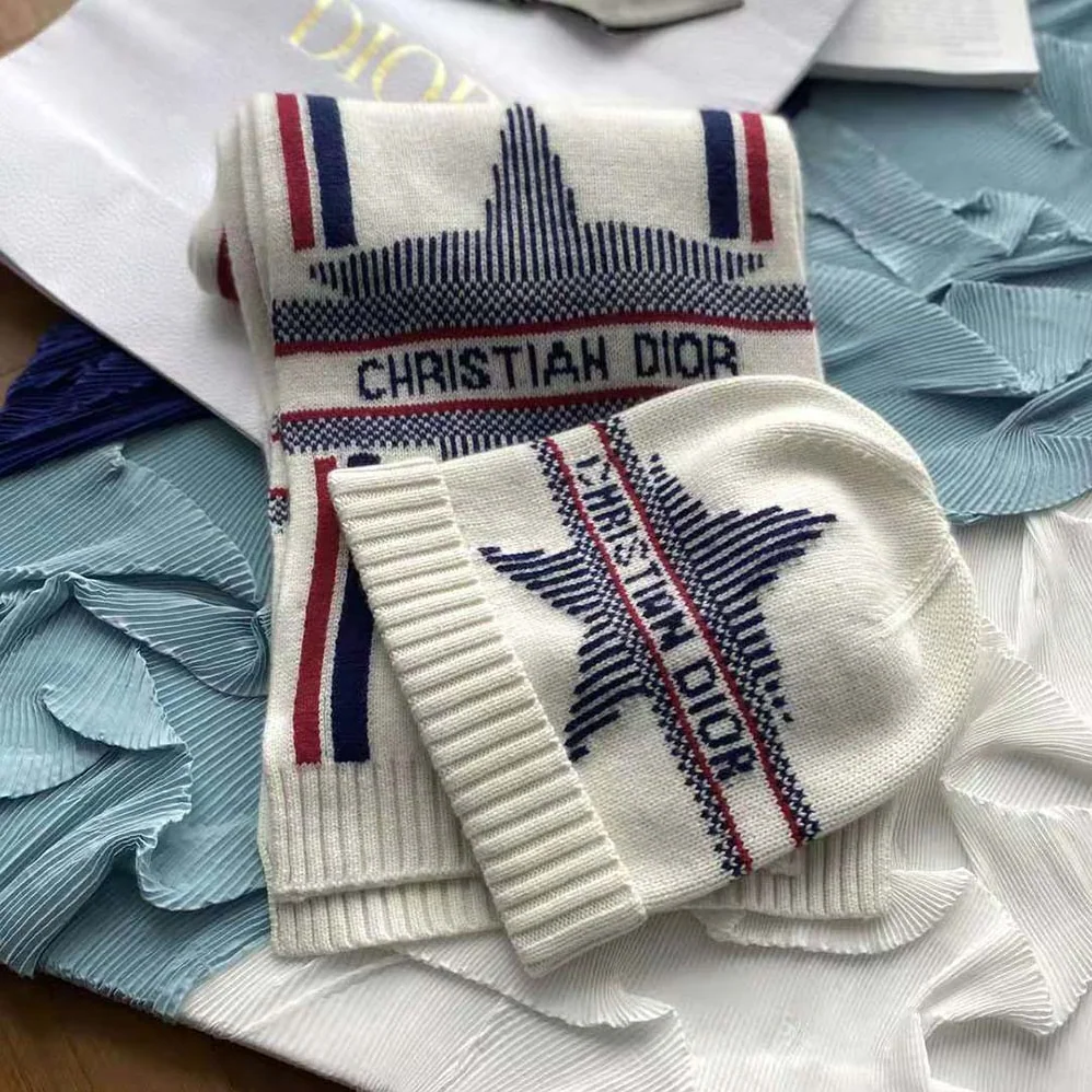 Dior Dioralps Beanie White Three for Women in Tone Wool and Cashmere Dior Dioralps Beanie White Three for Women in Tone Wool and Cashmere