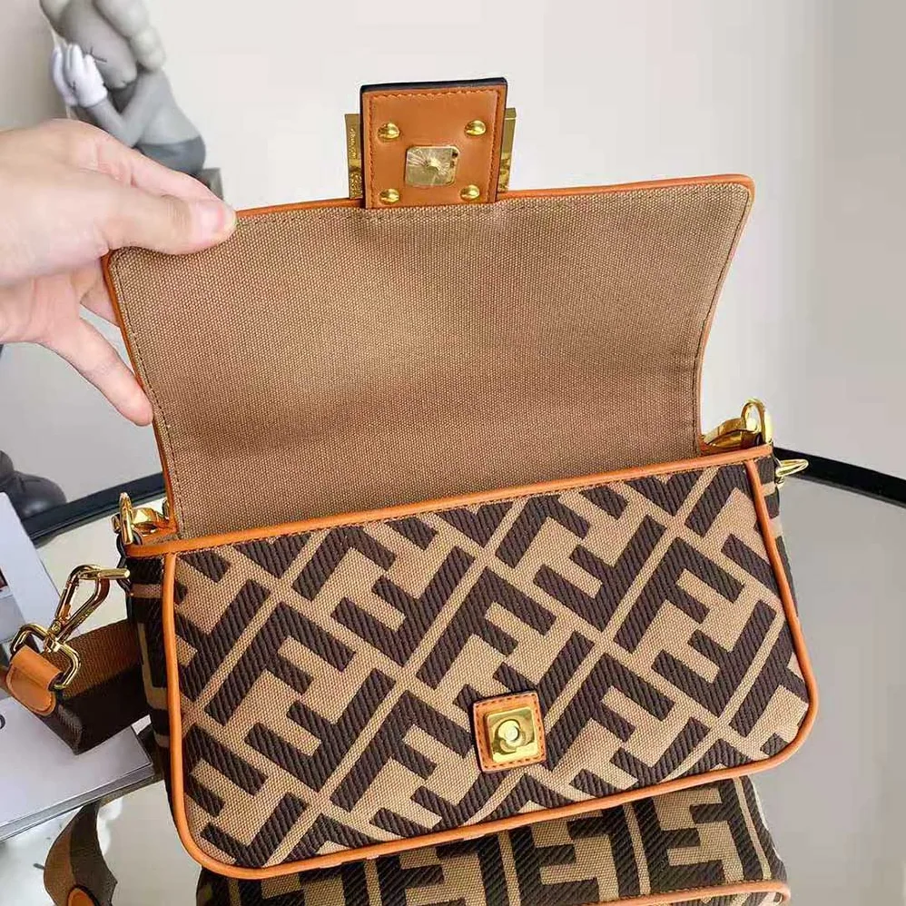 Fendi Baguette Green Canvas Bag for Women