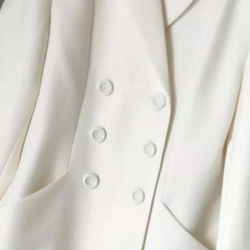 Dior 30 Montaigne Bar Jacket White Double for Women in Breasted Wool and Silk Dior 30 Montaigne Bar Jacket White Double for Women in Breasted Wool and Silk