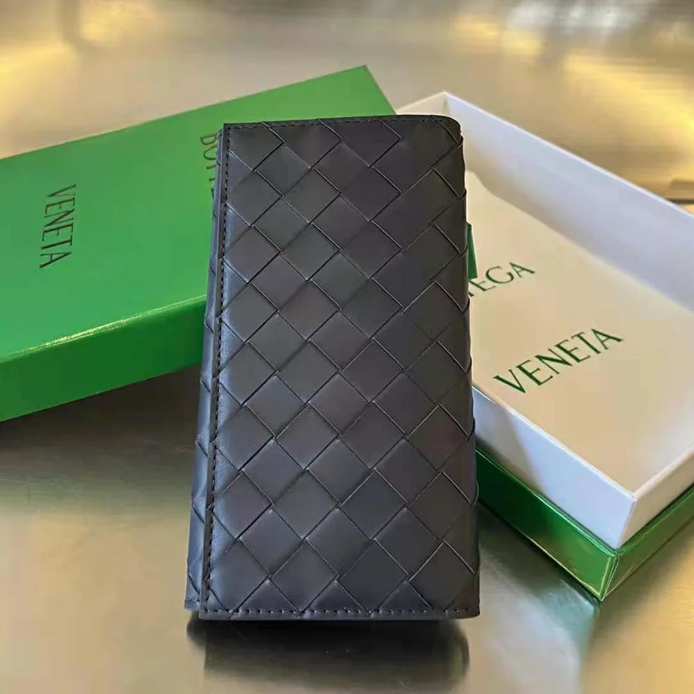 Bottega Veneta Long Intrecciato Wallet for Unisex in Black Bottega Veneta Long Intrecciato Wallet for Unisex in Black