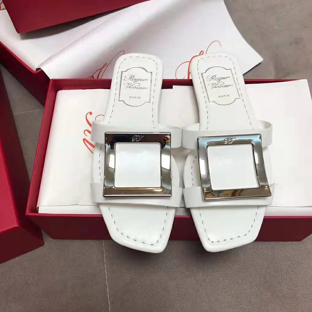 Roger Vivier Bikiviv' Mules Flat Sandals for Women in White Roger Vivier Bikiviv' Mules Flat Sandals for Women in White
