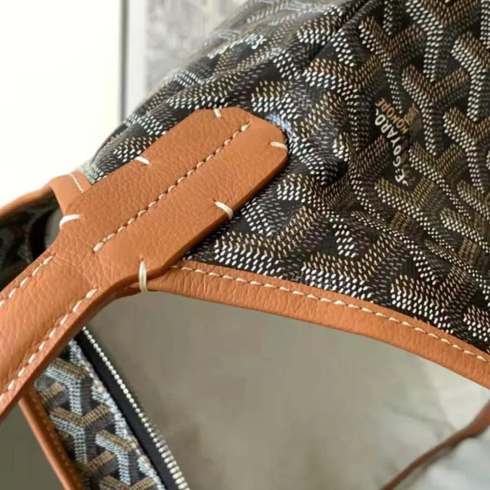Goyard Bohème Hobo Bag for Unisex in Tan Goyard Bohème Hobo Bag for Unisex in Tan