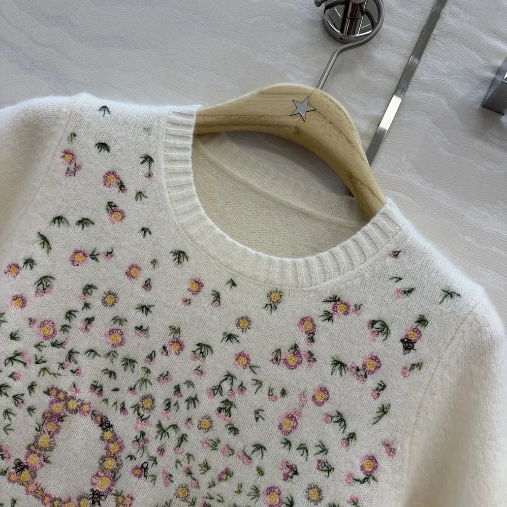 Dior Short-Sleeved Embroidered Sweater Multicolor Daisy Garden Cashmere Knit for Women Dior Short-Sleeved Embroidered Sweater Multicolor Daisy Garden Cashmere Knit for Women