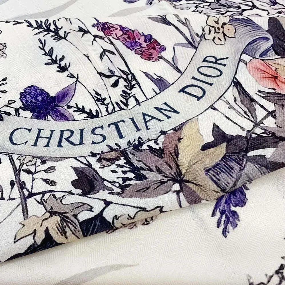 Dior Dior 4 Saisons Hiver Soleil 90 Square Scarf Ecru Multicolor Silk Twill for Unisex