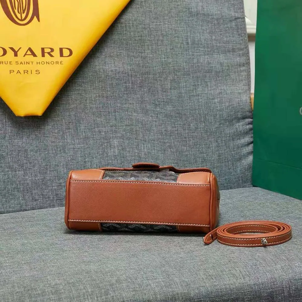 Goyard Sac Saïgon Souple Mini in Toile Goyardine & Chevroches Calfskin for Women in Brown Goyard Sac Saïgon Souple Mini in Toile Goyardine & Chevroches Calfskin for Women in Brown