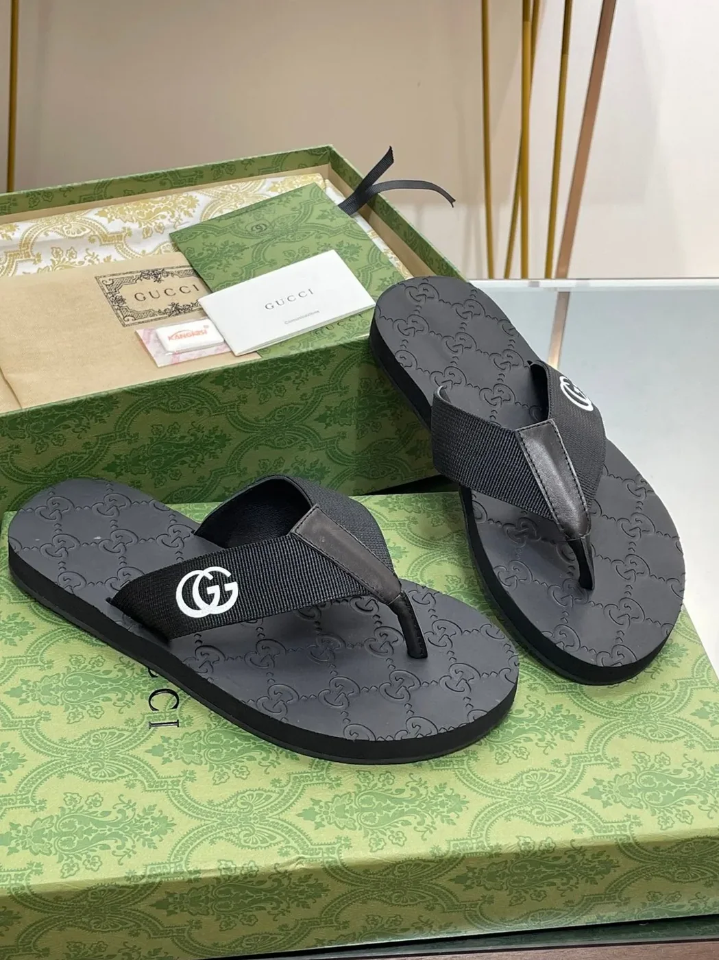 Gucci Thong Sandal Black Gucci Thong Sandal Black